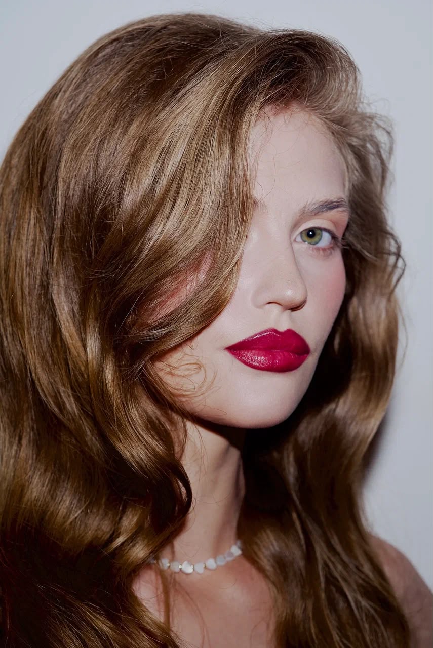 Arina, represented by Why Not Model · Portfolio